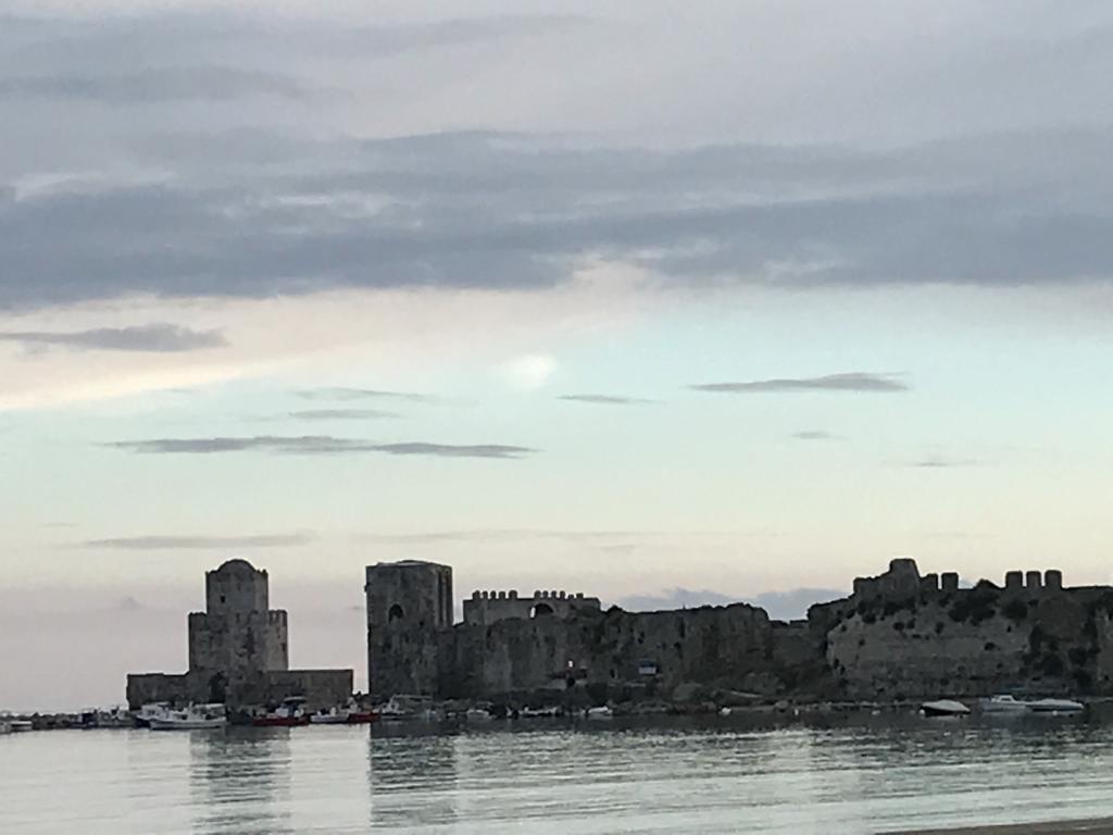 Achilles Hotel Methoni  Extérieur photo