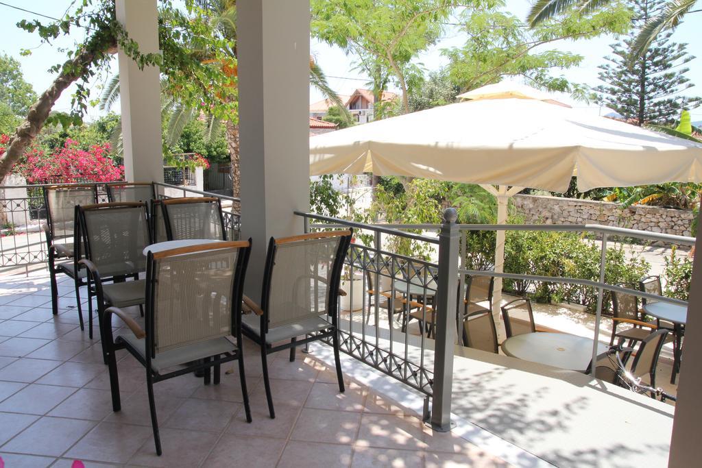 Achilles Hotel Methoni  Extérieur photo