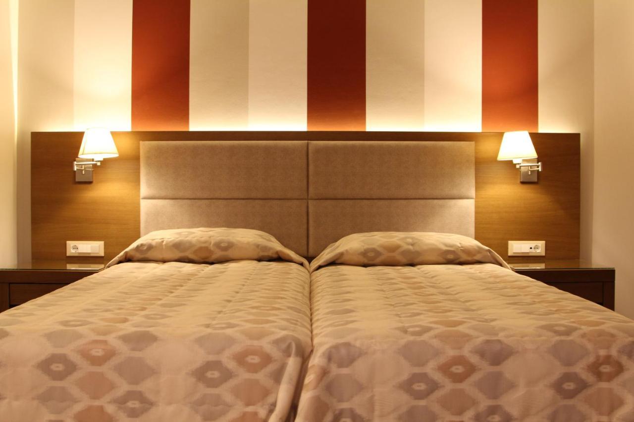 Achilles Hotel Methoni  Extérieur photo