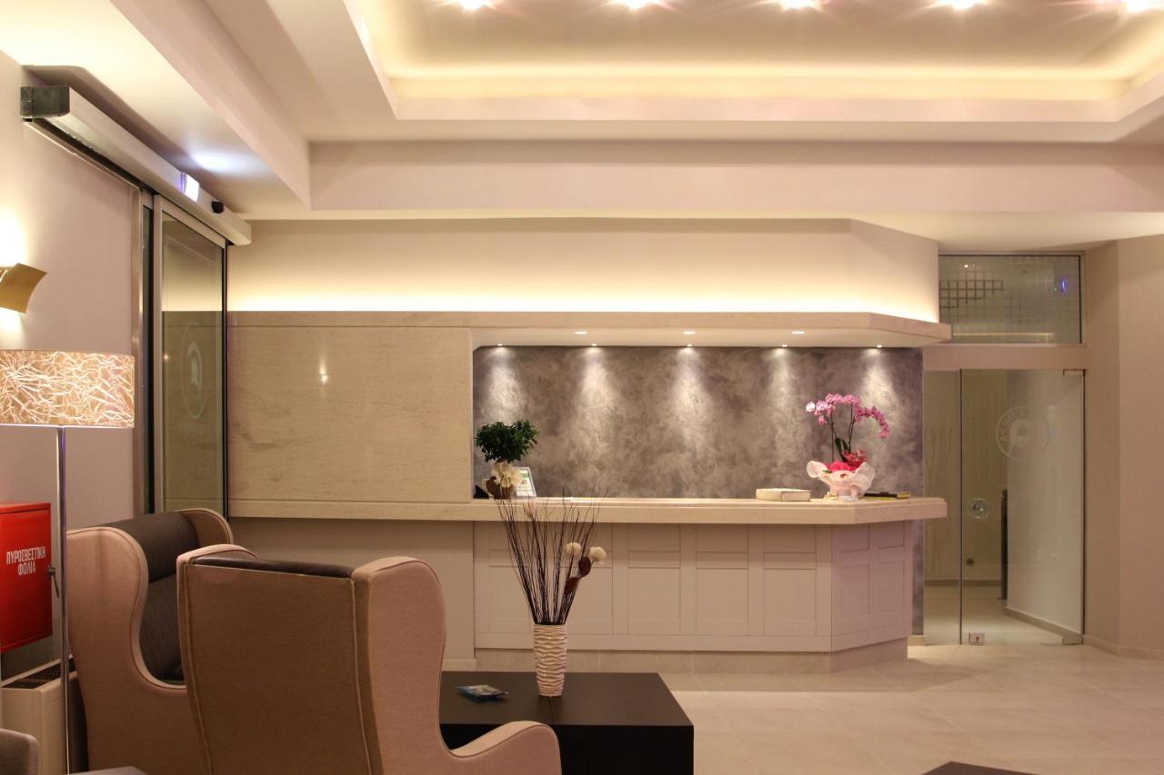 Achilles Hotel Methoni  Extérieur photo