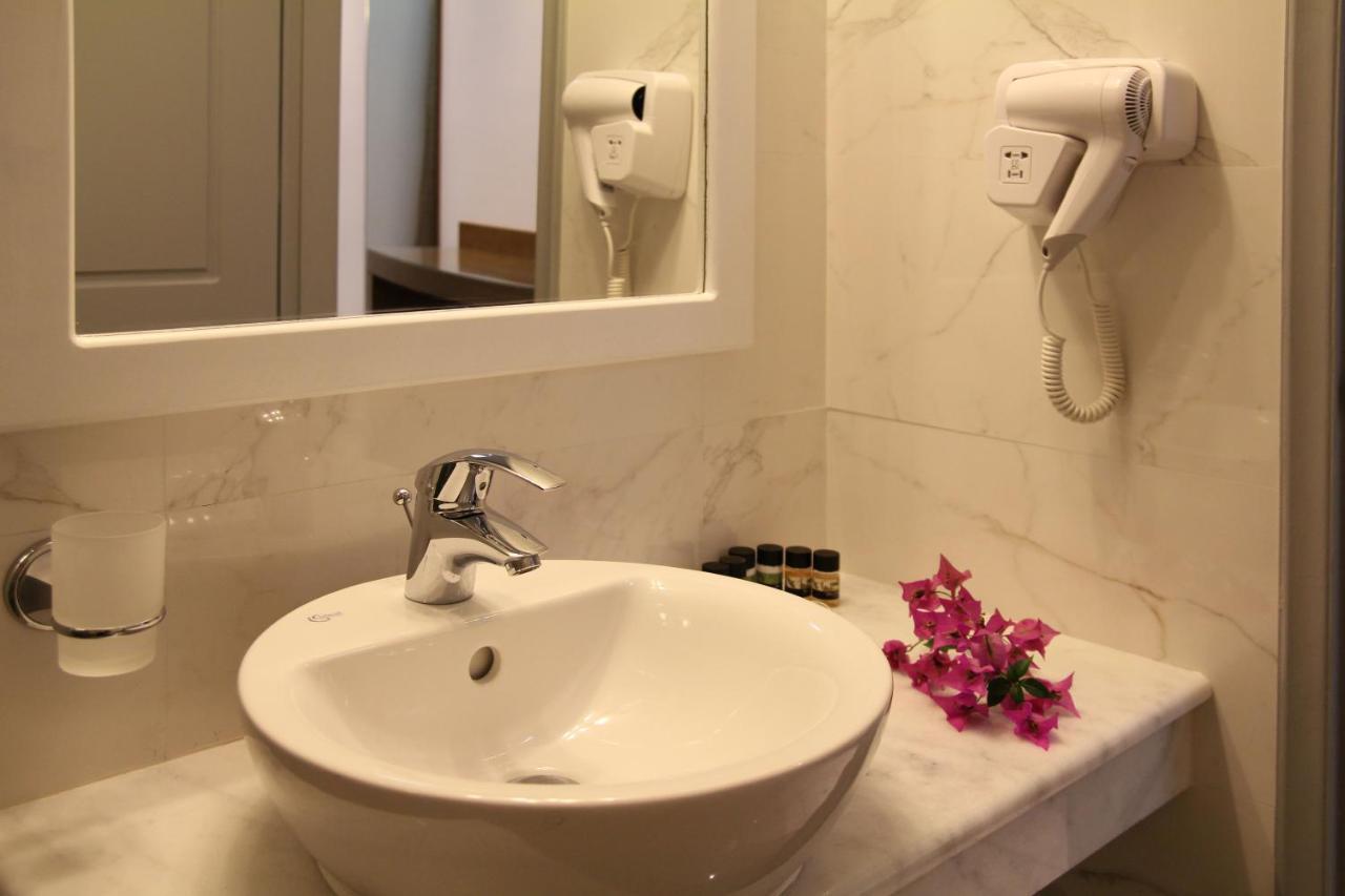 Achilles Hotel Methoni  Extérieur photo